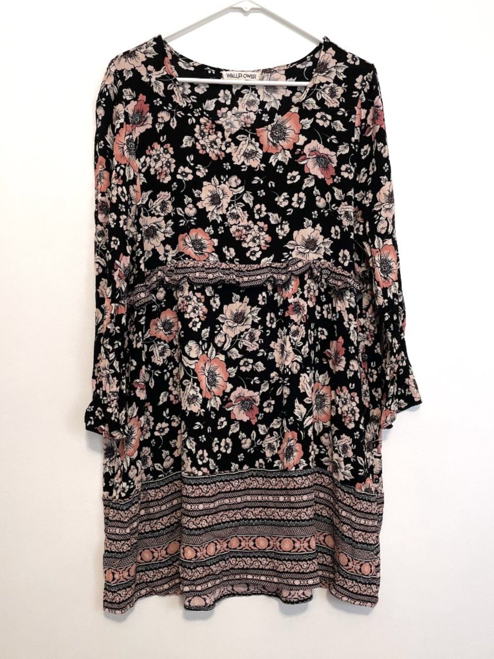 WALLFLOWER Black Pink Floral Striped Border Print Long Sleeve Boho Shift Dress